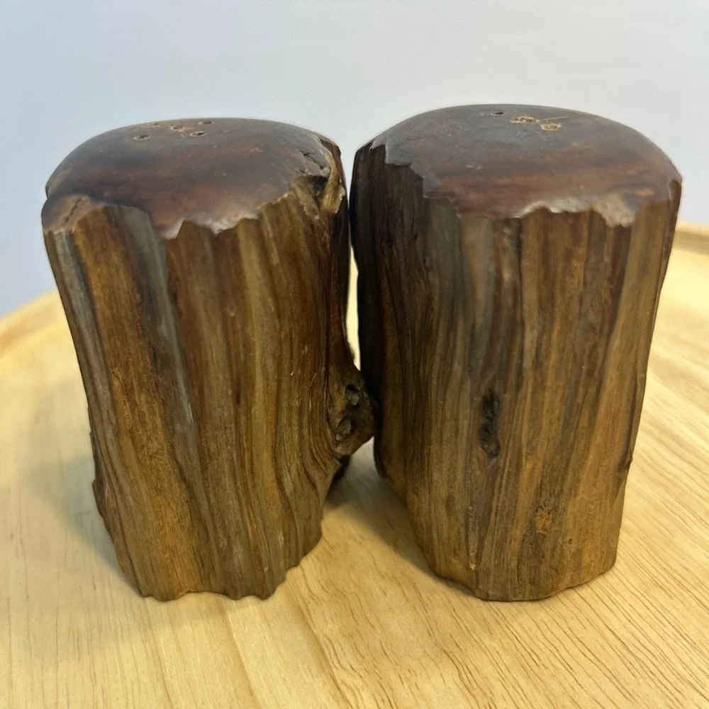Vintage Rustic Wood Log Salt Pepper Shakers Cabin Mountain Decor Handcrafted